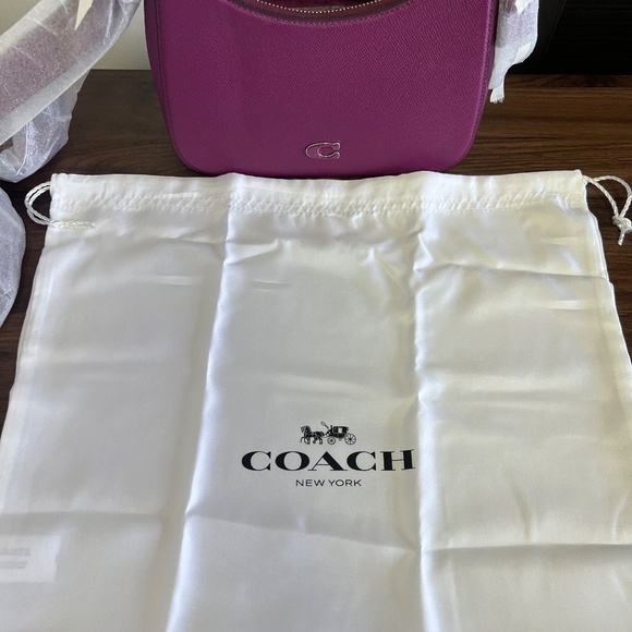 COACH Hobo Crossbody in Crossgrain, Deep Plum - Picture 8 of 9